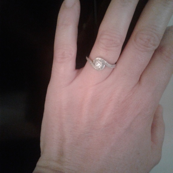 Sold - Picture 5 of 7